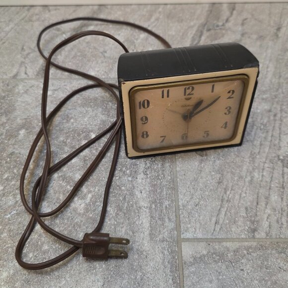 Vintage Art Deco Telechron Black Bakelite Electric Alarm Clock Model CF769 Works - Picture 3 of 14